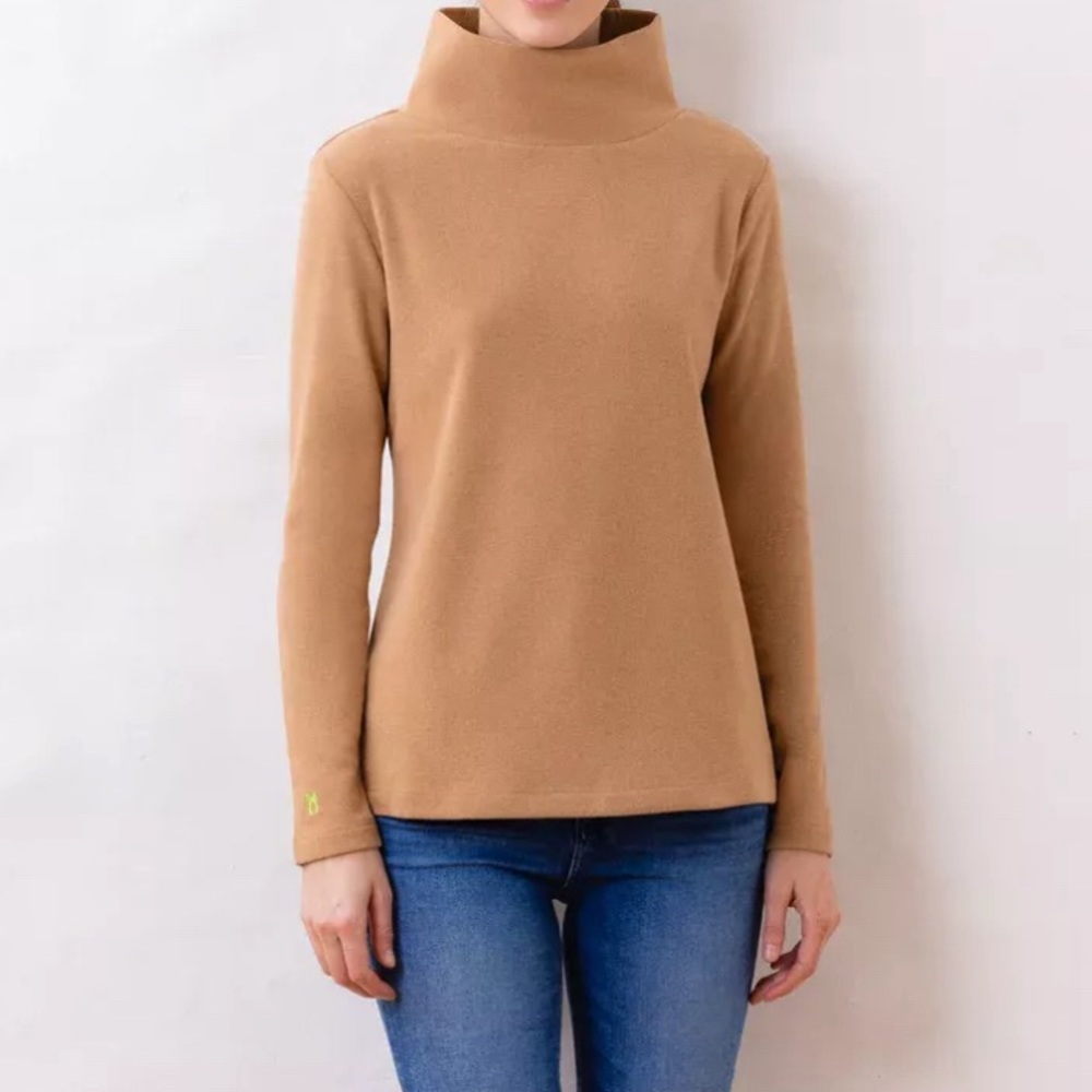 Dudley Stephens Greenpoint vello fleece, size XS, camel.